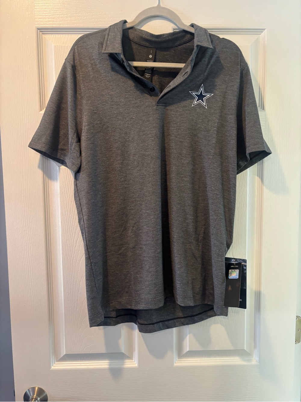 Lululemon Evolution Short Sleeve Polo Sz M NWT - Dallas Cowboys